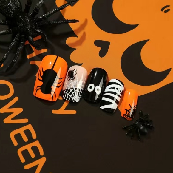 Halloween Press On Nails - Picture 3 of 7